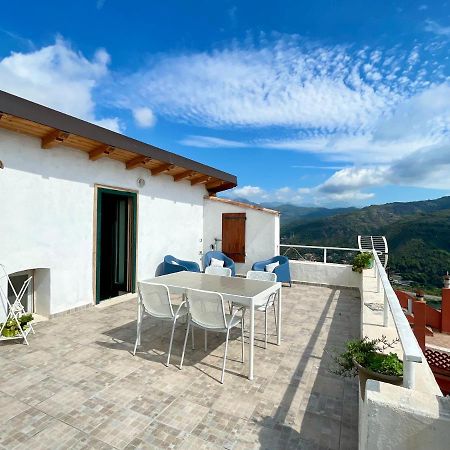 La Terrazza Di Seglia Apartment Вентимиля Екстериор снимка
