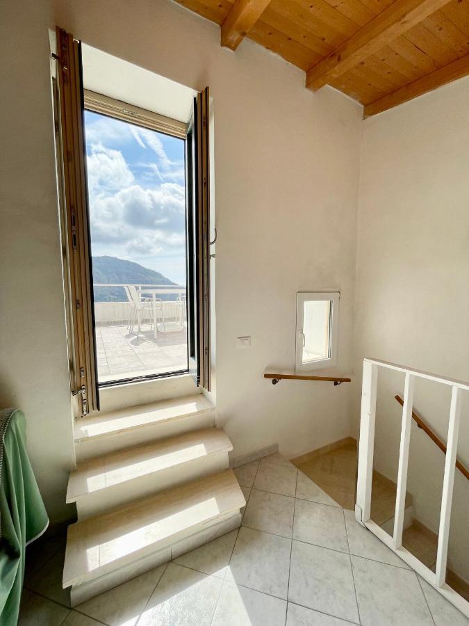La Terrazza Di Seglia Apartment Вентимиля Екстериор снимка