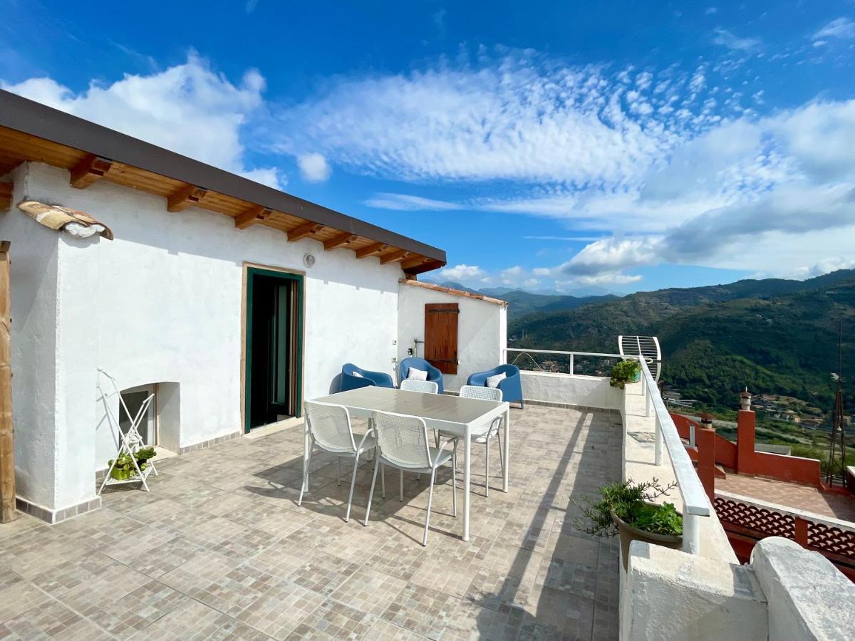 La Terrazza Di Seglia Apartment Вентимиля Екстериор снимка